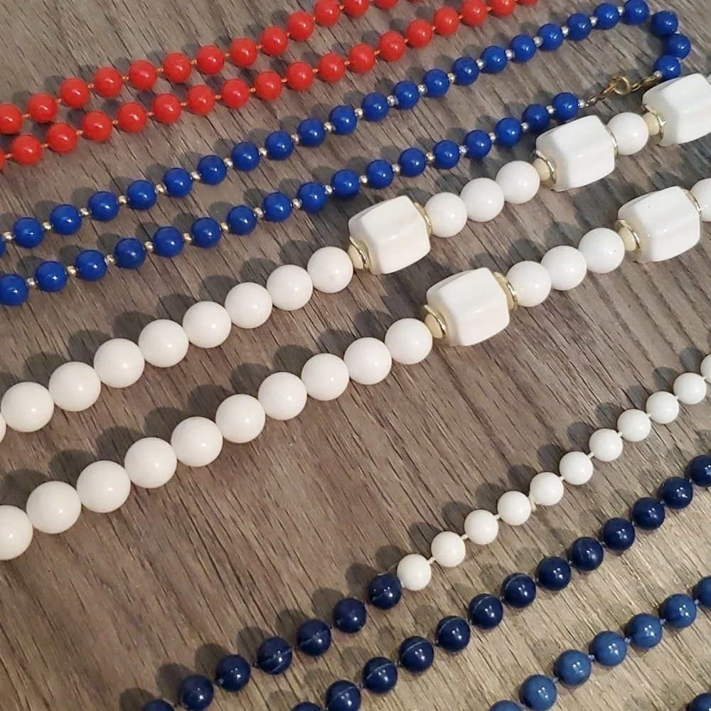 ❣️ SET OF FIVE STRAND NECKLACES